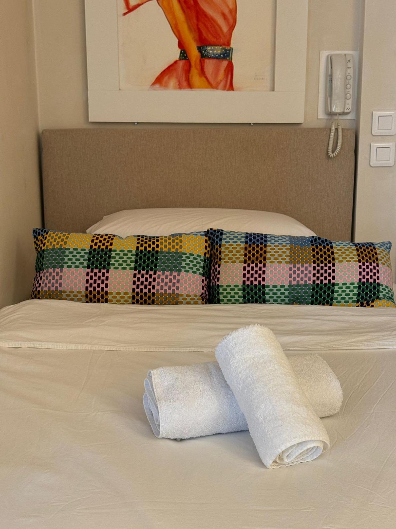 Studio Pompidou - Rue Des Temples 3 Places Apartment Париж Екстериор снимка